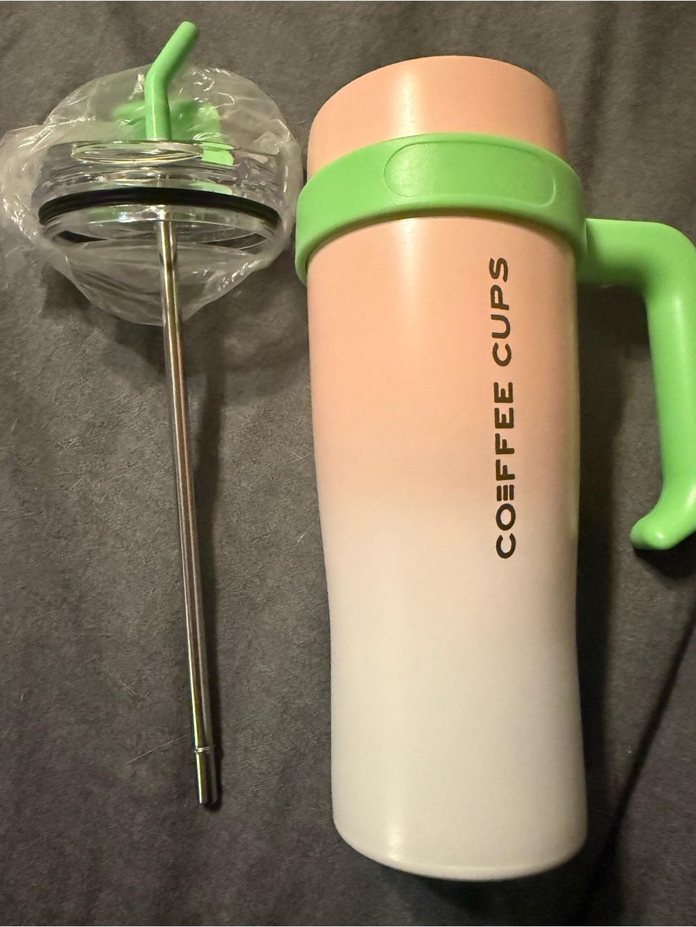 Pink and Green gradient design Insulated Travel Mug with Handle